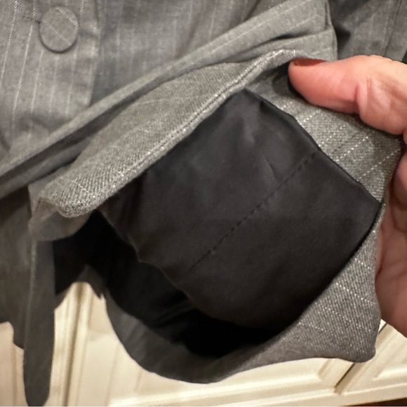 Avec Les Filles Women’s Grey Pinstriped Belted Blazer Jacket Suit Offixe Wear - Picture 13 of 13